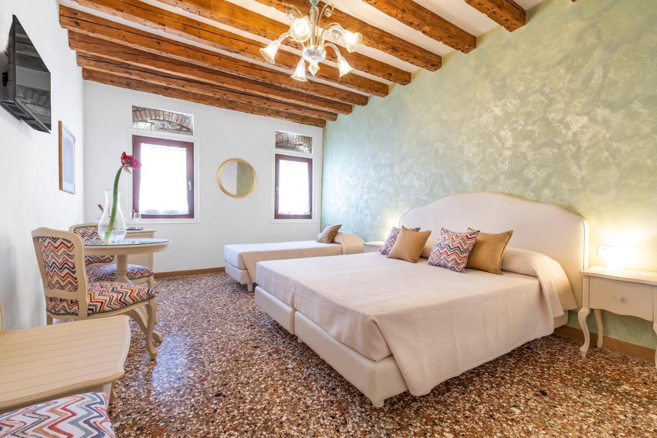 Residenza San Silvestro Hotel Venice Luaran gambar