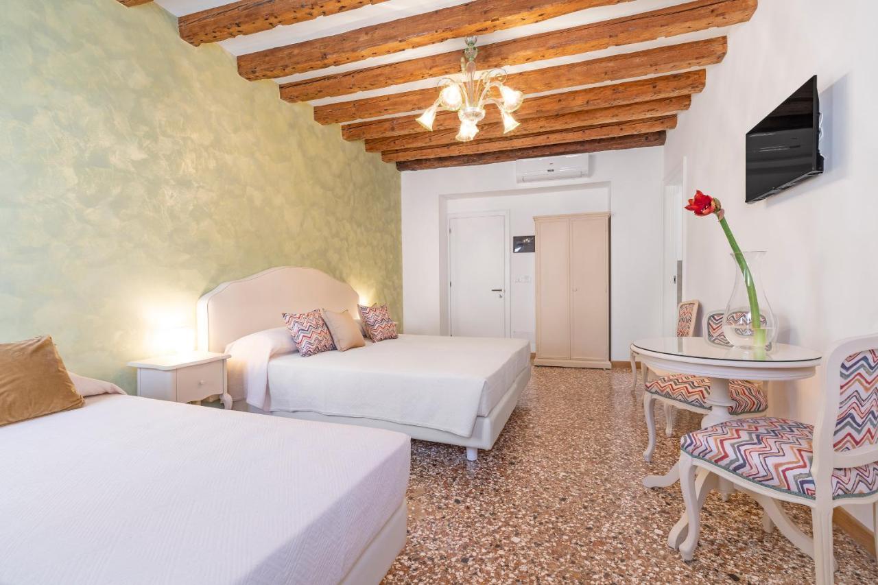 Residenza San Silvestro Hotel Venice Luaran gambar